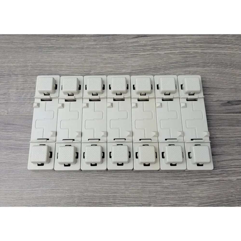 VTG 2004 Fisher Price GeoTrax Set of 7 Track Risers Support Columns Discontinued
